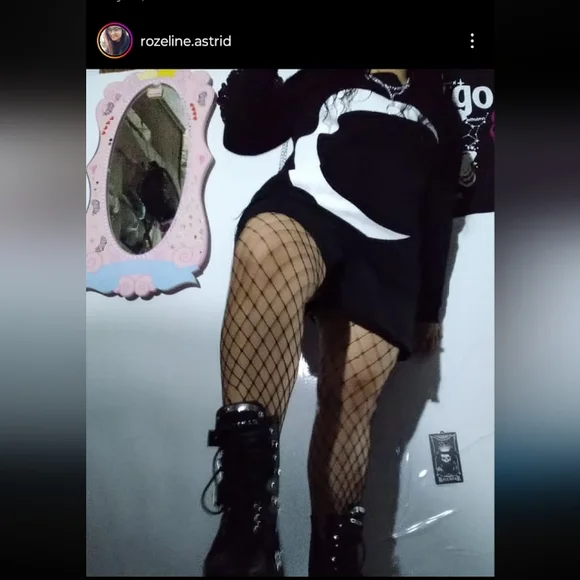 5lbs Gothic Goth Alt Grunge Punk Clothing Mystery Box - Picture 6 of 6